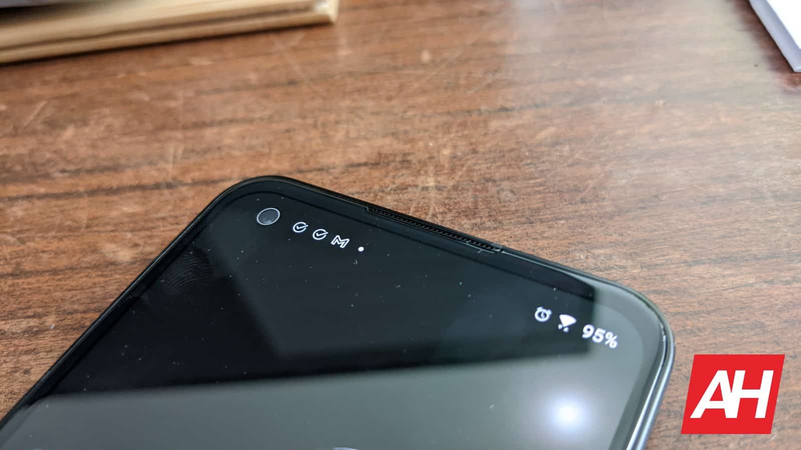 How To Customize Status Bar Icons On The ASUS ZenFone 9