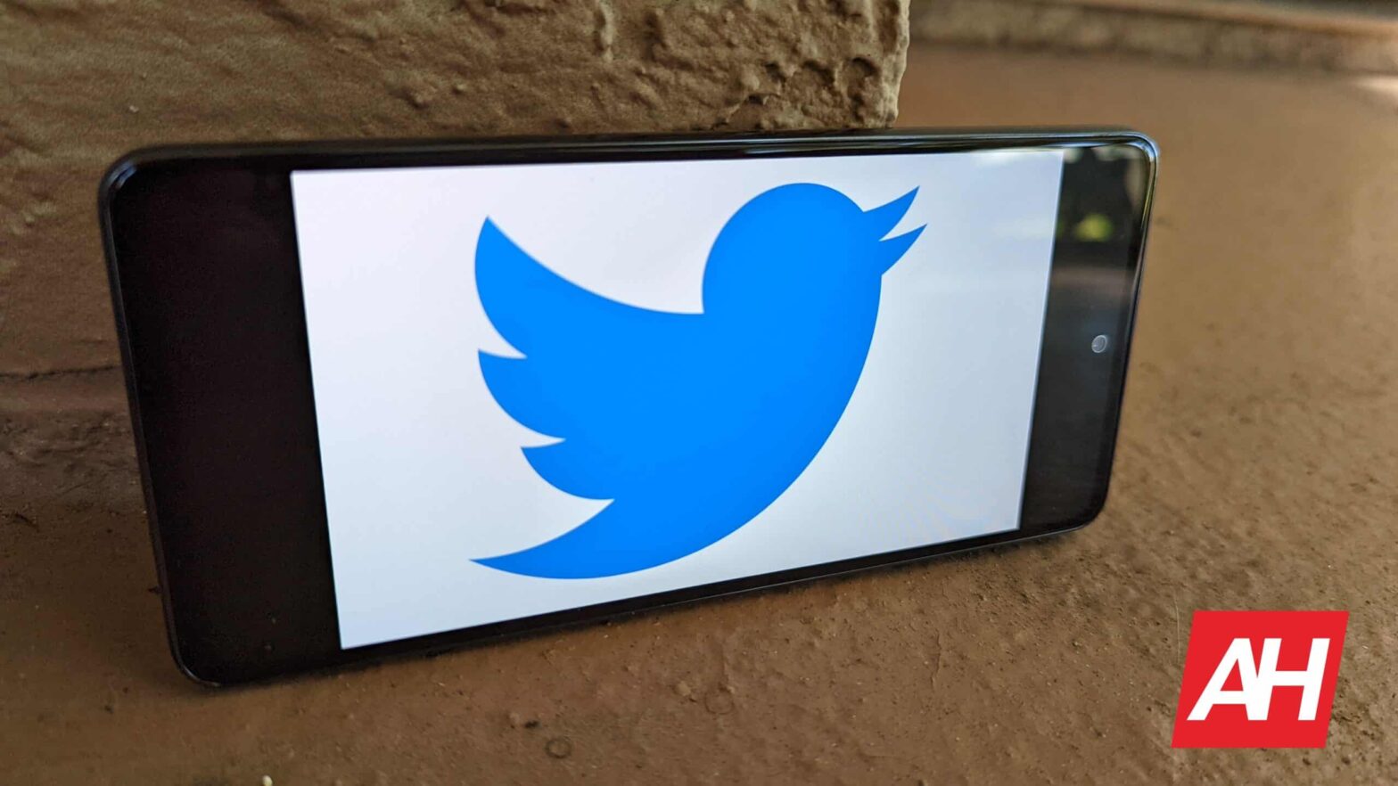 Twitter 'GodMode' allows employees to tweet from any account, new whistleblower claims