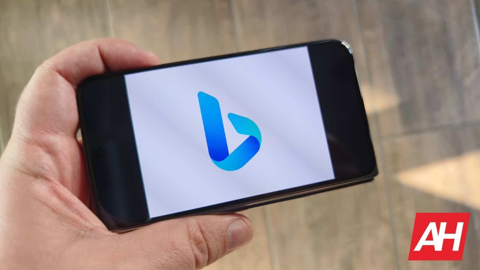 Google in "panic" mode as Samsung considers switching to Bing