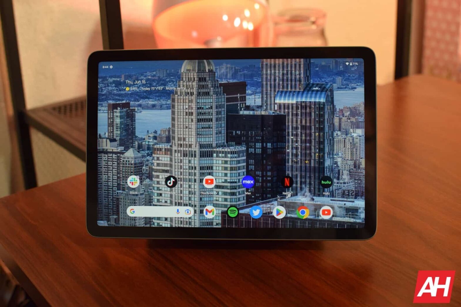 The Pixel Tablet weather experience is coming to more devices