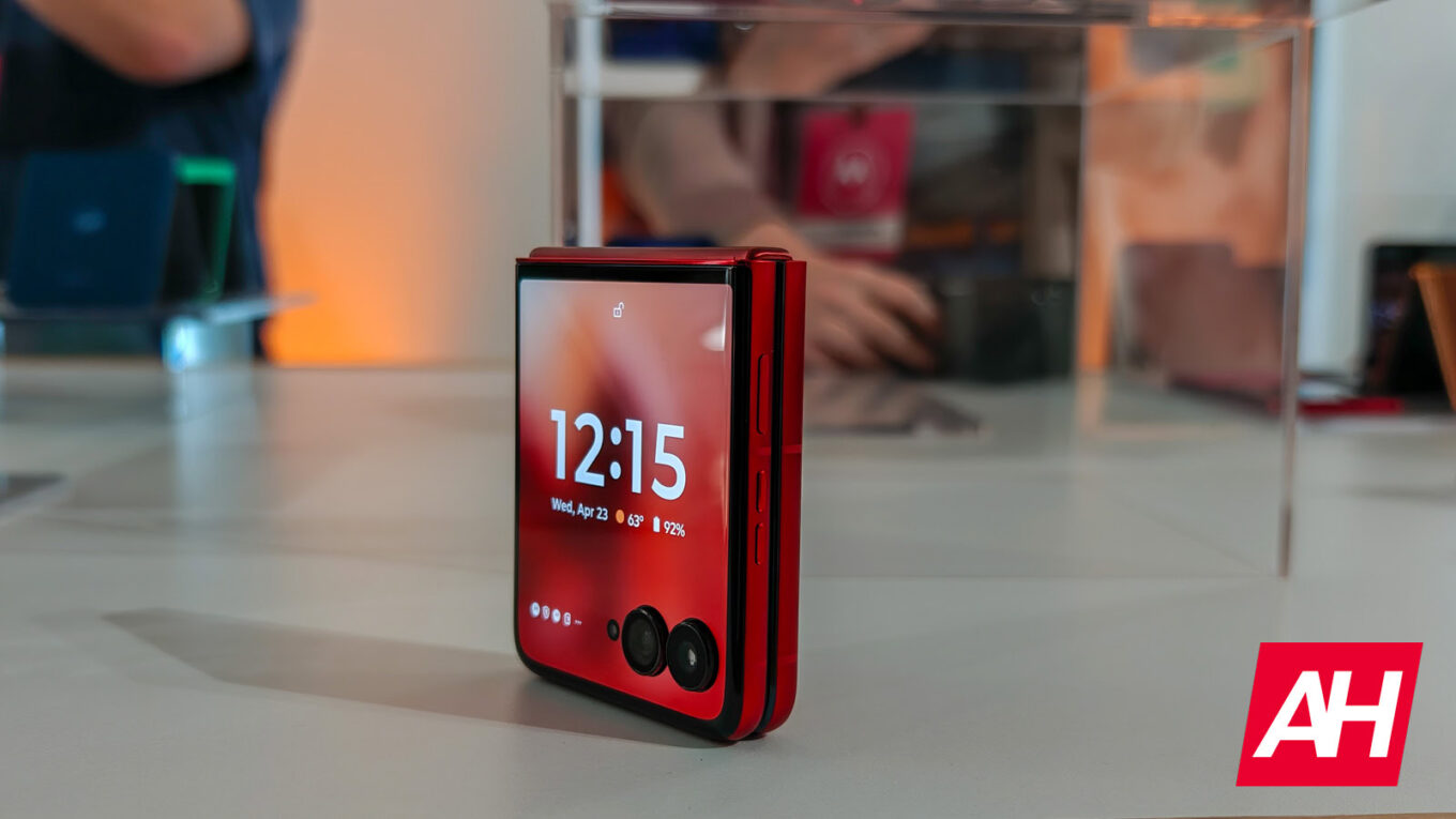 Motorola's Perplexity AI gamble could change how you use your phone