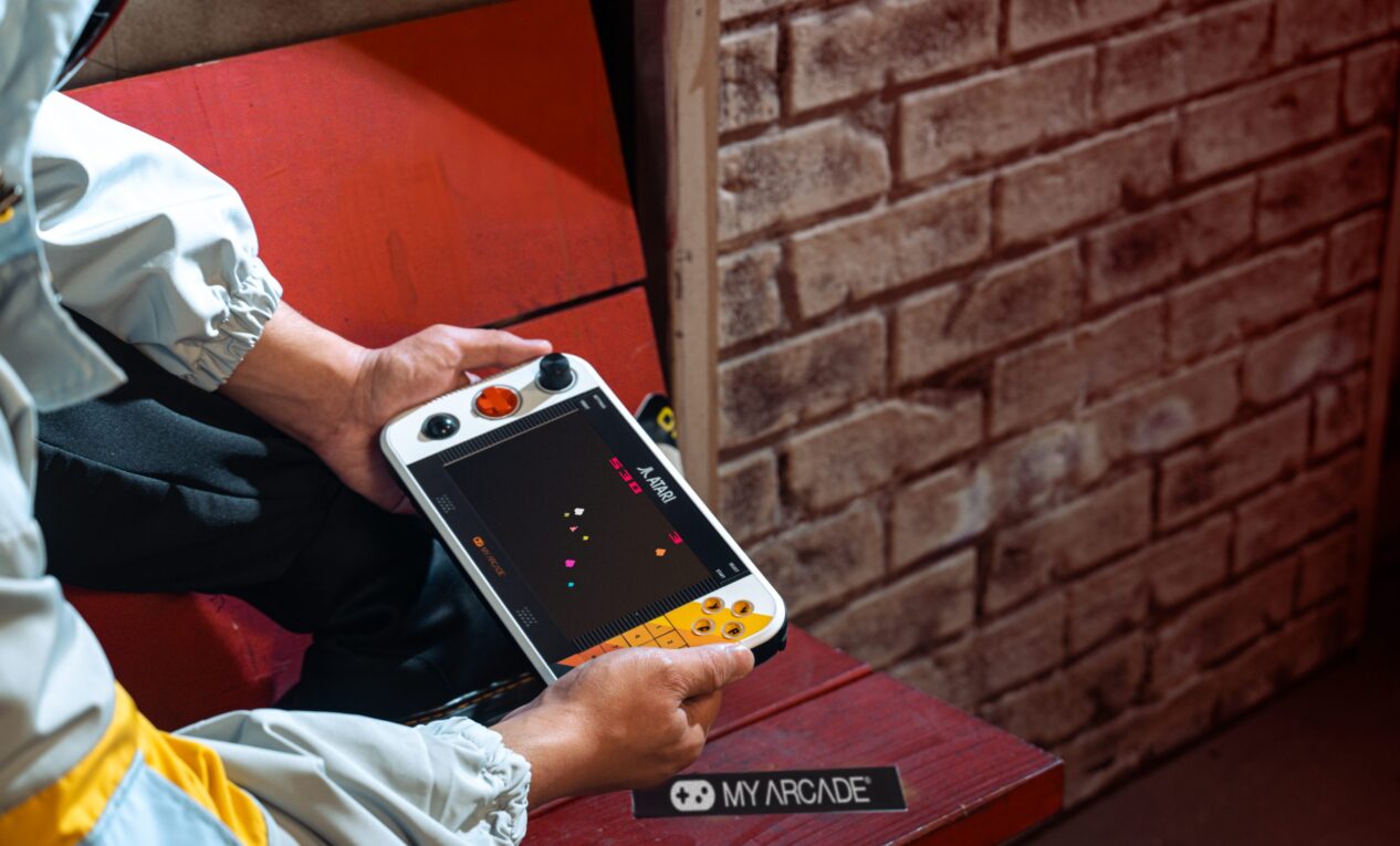 Retro meets modern in Atari’s Gamestation Go handheld