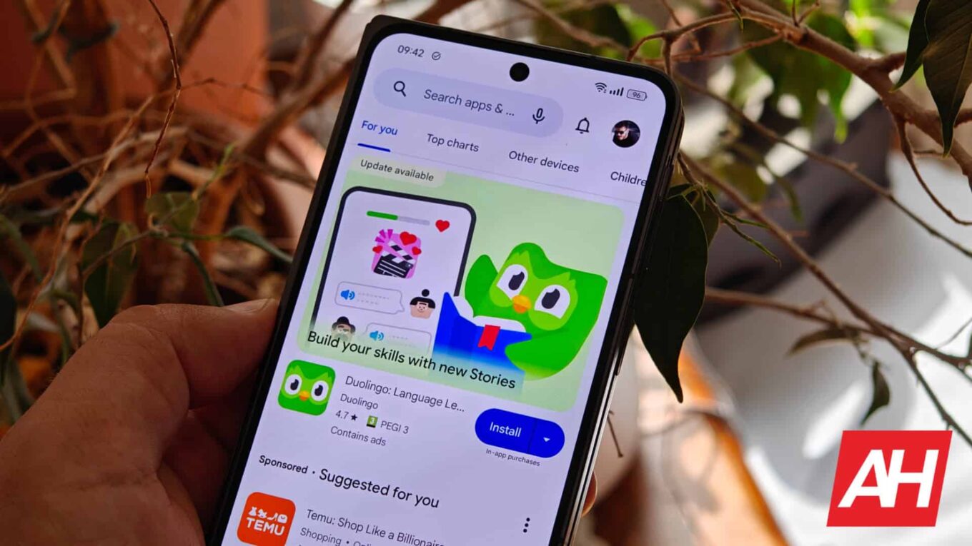 Google Play Store AI Review Summaries Reportedly Rolling Out