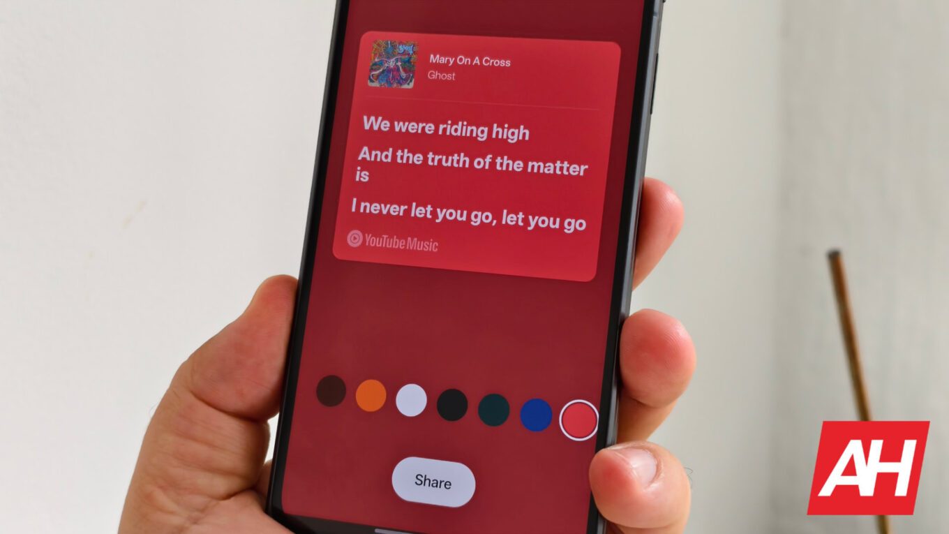 YouTube Music Testing Real-Time Lyrics Translation