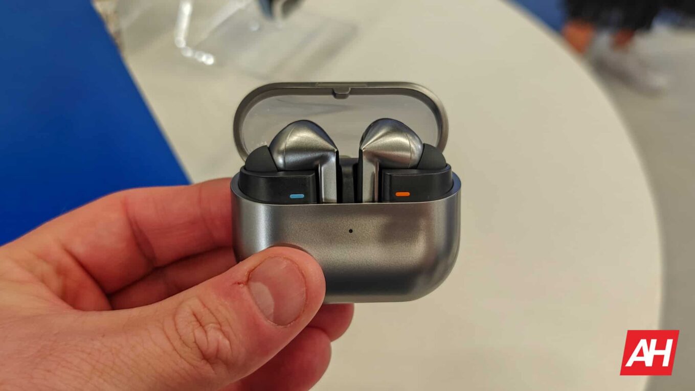 First Look: Samsung Galaxy Buds 4 Leak Reveals a Tweaked Design