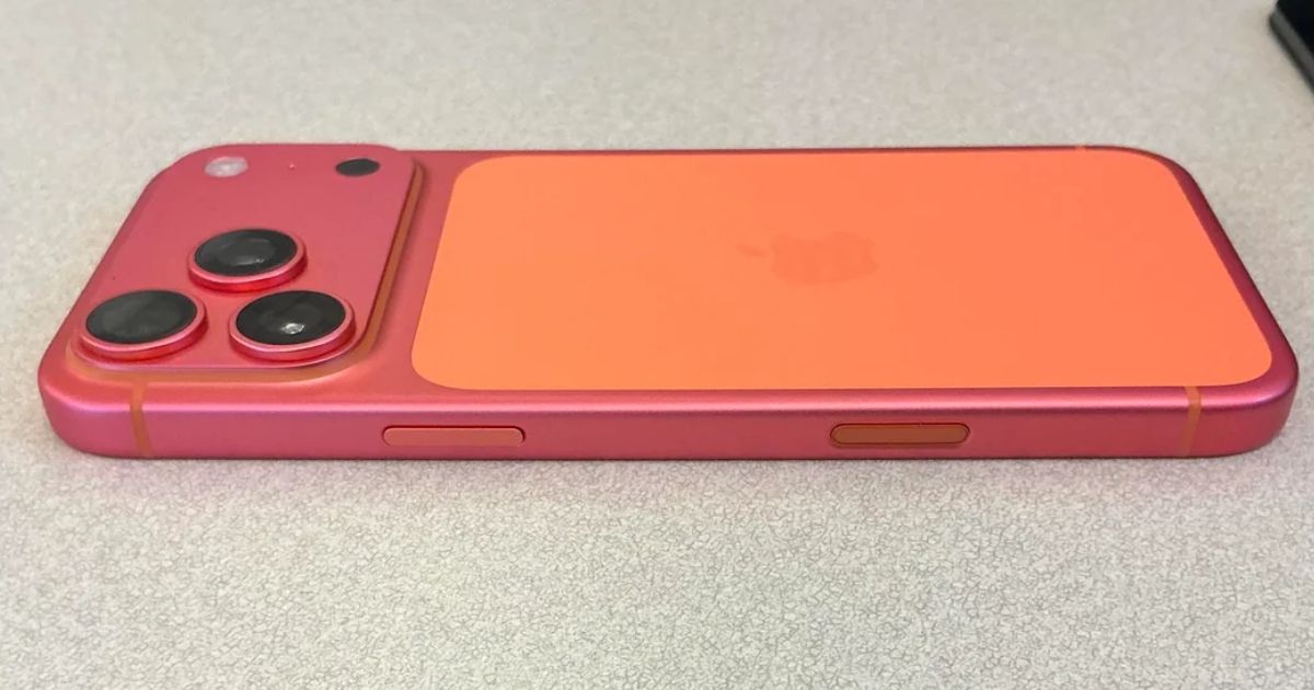 iPhone 17 Pro Max Color Fading: Why Orange Units Are Turning 'Rose Gold'